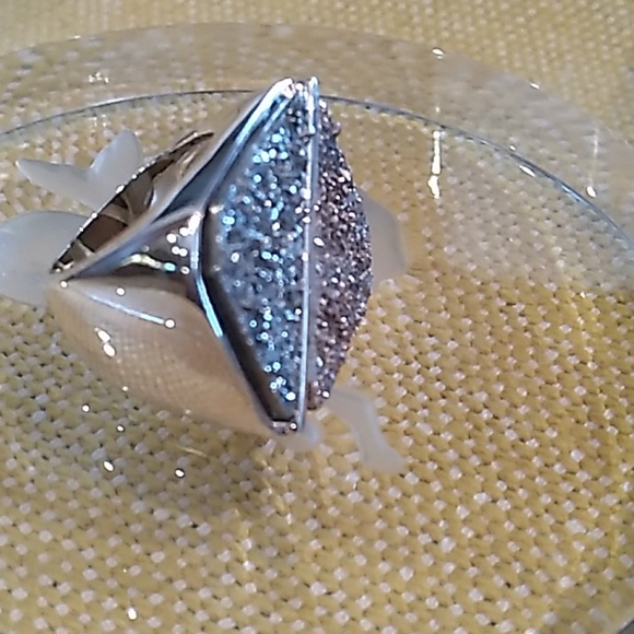 Christine Darren Drusy Split gold and silver ring - Picture 2 of 6